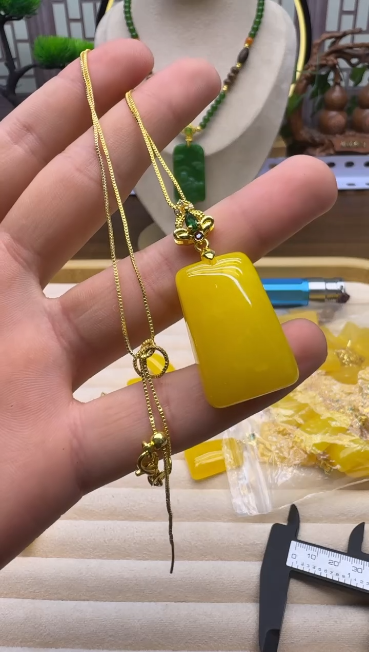 蜜蜡吊坠(赠链)14K金镶嵌L78    