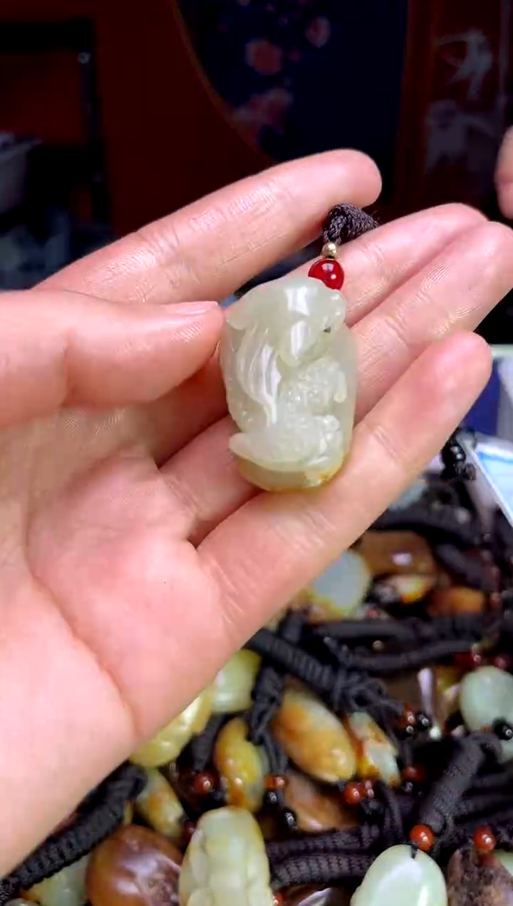 【闪购商品】和田玉颈饰未镶嵌1