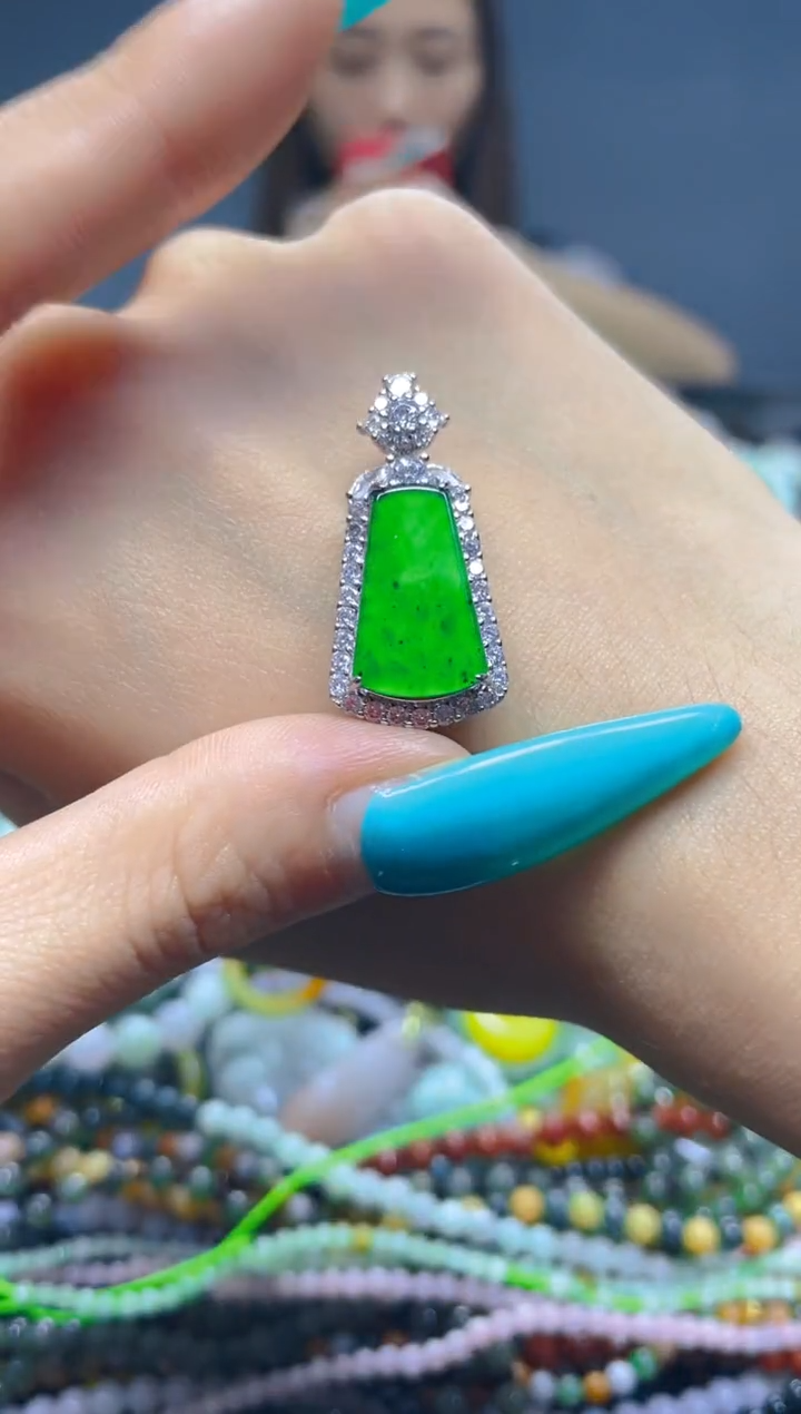 颈饰未镶嵌翡翠/P/翡翠A货，一件也是批发价