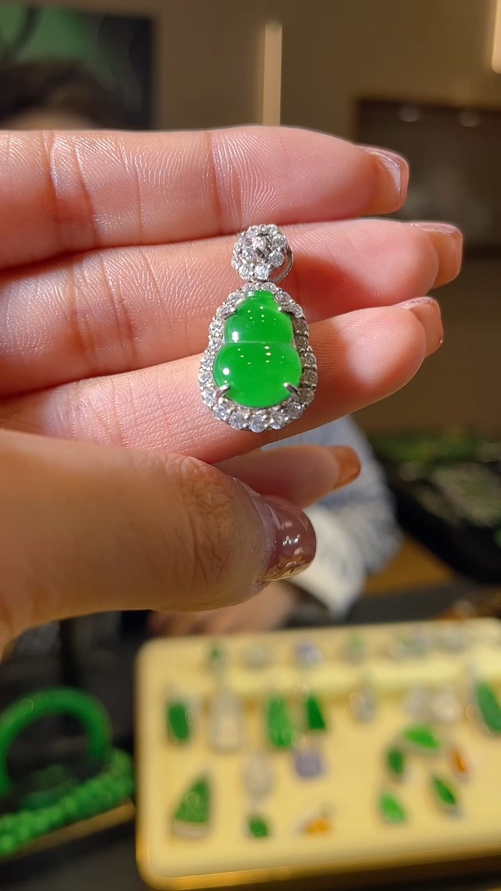 【闪购商品】翡翠银S925镶嵌吊坠(不含链)天然翡翠A货