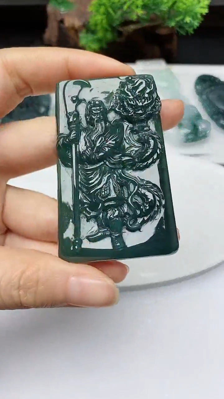 【闪购商品】翡翠颈饰未镶嵌