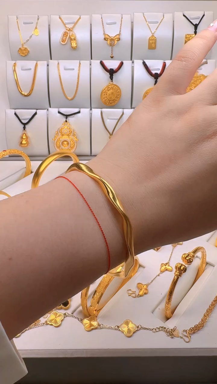 无足银莫比乌斯手镯  总重20g外包1.5g