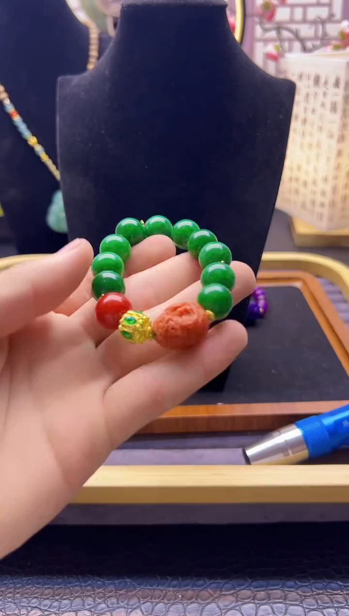 【闪购商品】翡翠耳饰14K金镶嵌S168