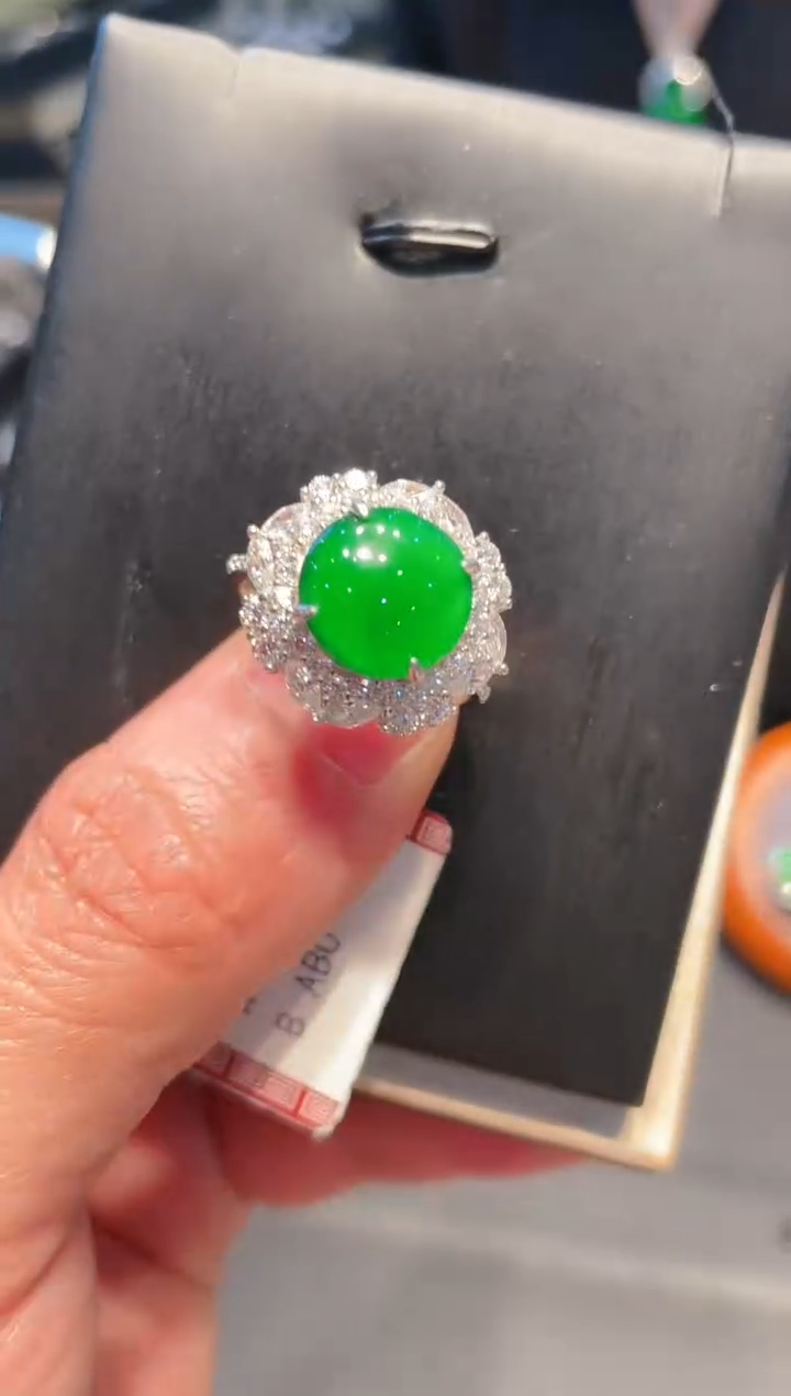 【闪购商品】翡翠颈饰银S925镶嵌A90戒指