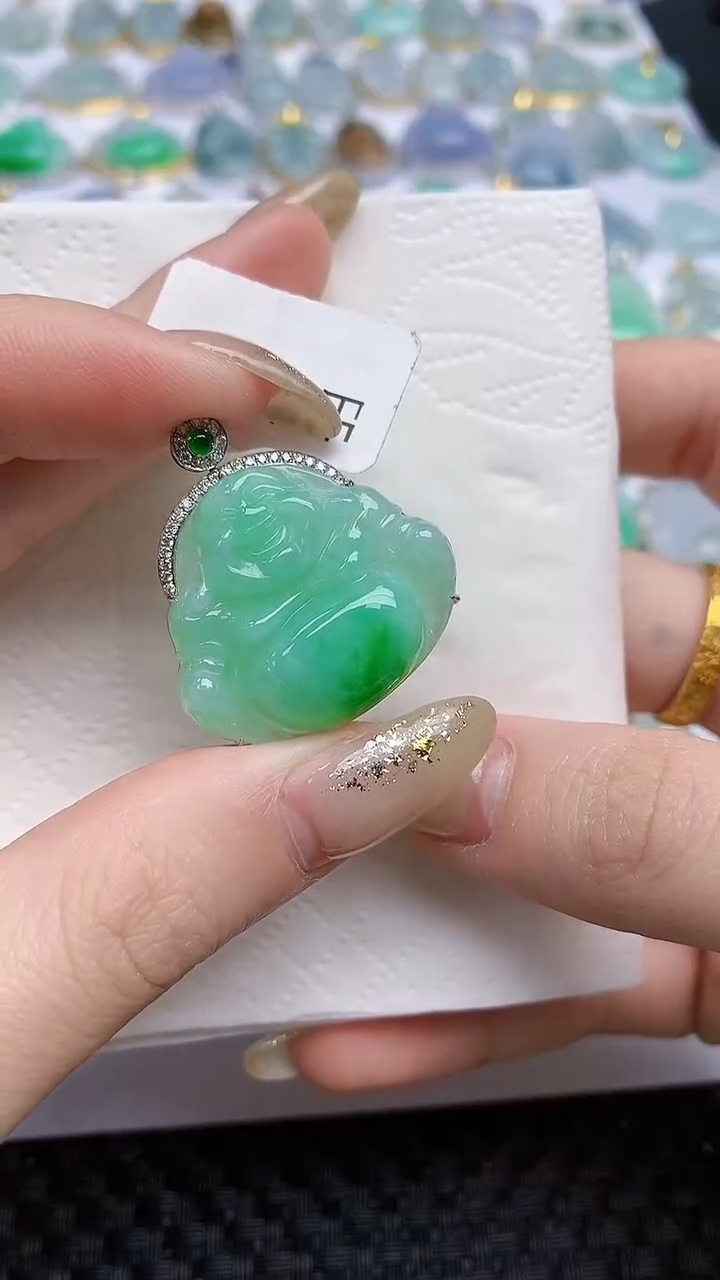 【闪购商品】翡翠颈饰18K金镶嵌天然A货翡翠 