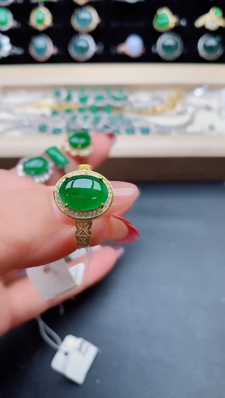【闪购商品】翡翠戒指银S925镶嵌585850