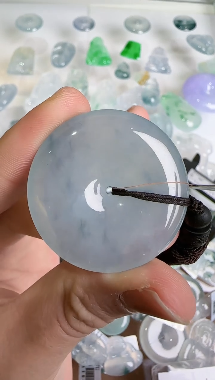 【闪购商品】翡翠吊坠(不含链)未镶嵌···