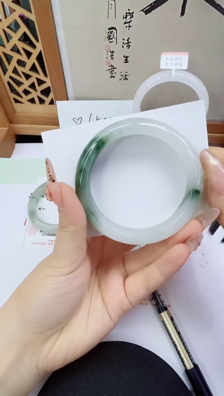 未镶嵌手镯石英质玉161-56/57