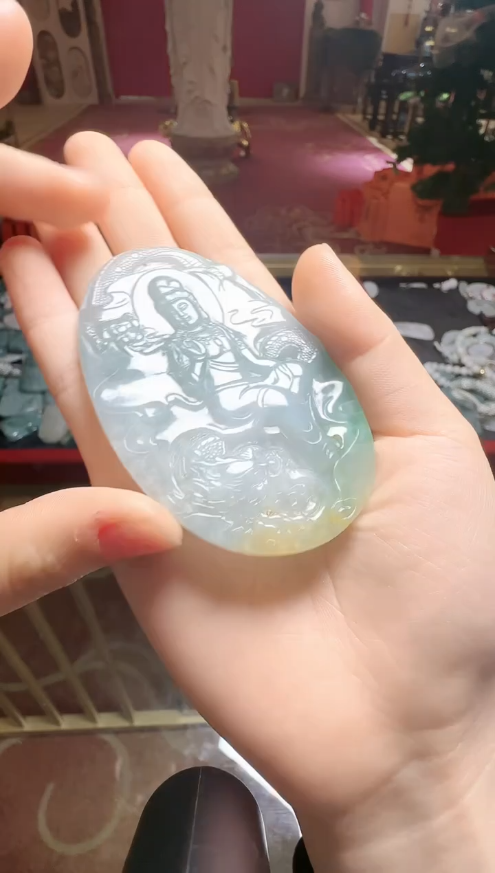 【闪购商品】翡翠吊坠(不含链)未镶嵌翡翠