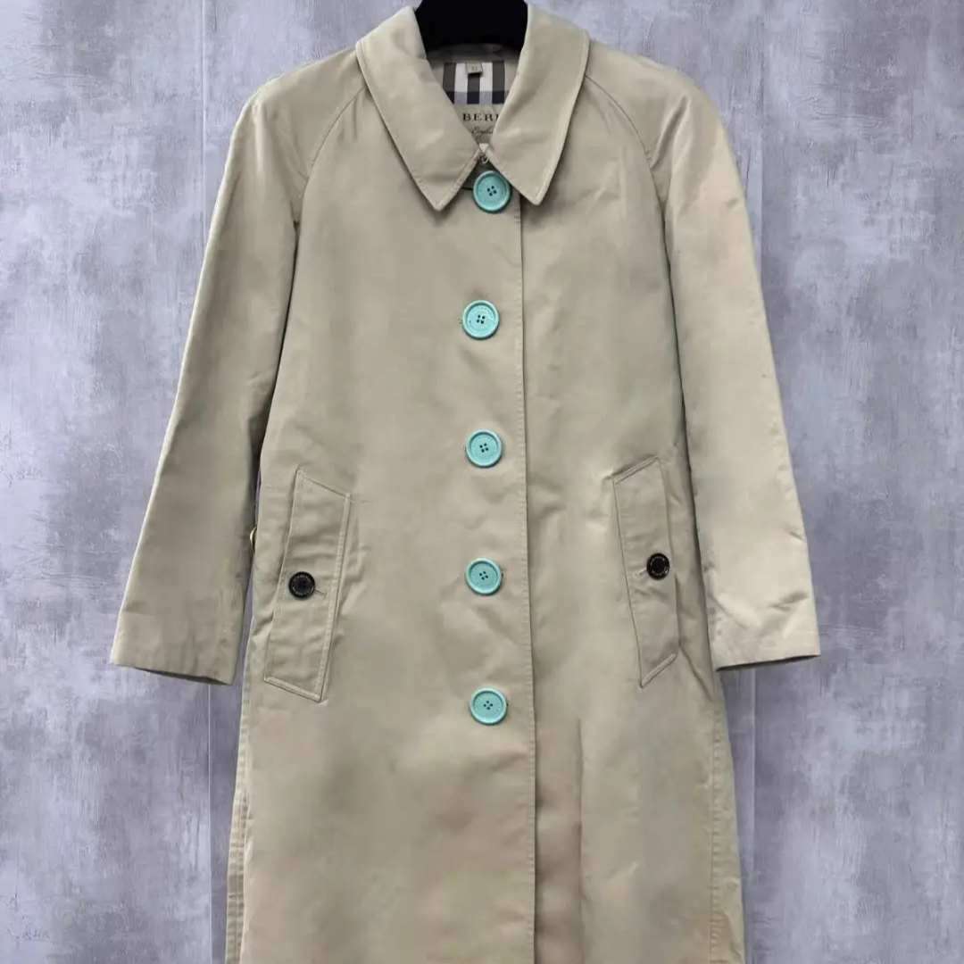 95新 BURBERRY/博柏利 薄荷绿纽扣风衣卡其色 38码/F1601406