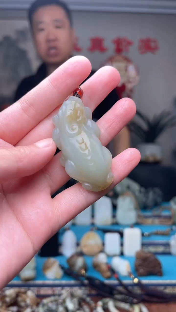 和田玉未镶嵌挂件1