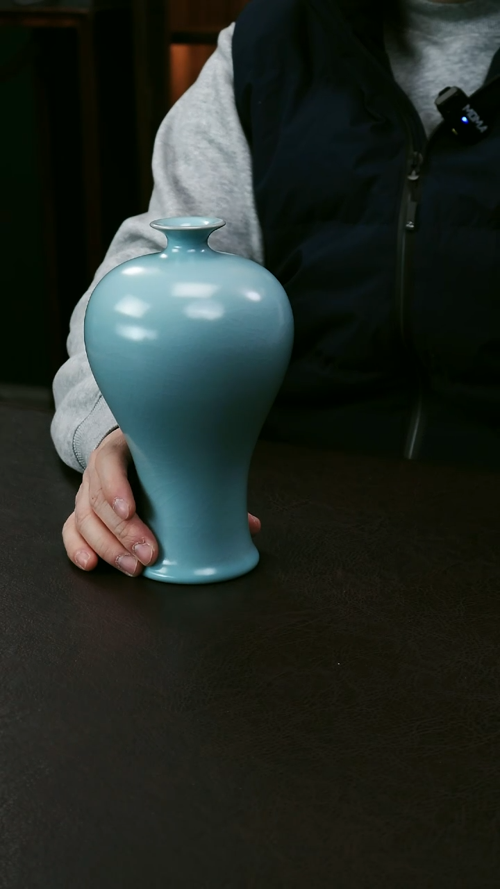 【闪购商品】其他汝官窑微微瑕梅瓶
