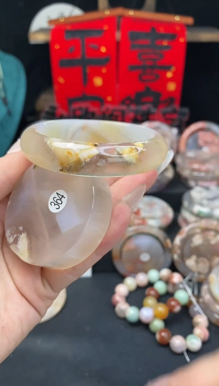 【闪购商品】石英质玉手镯（圆镯）未镶嵌54