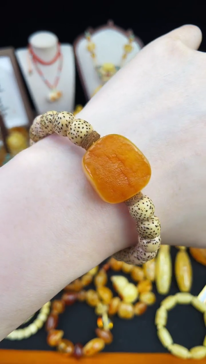 琥珀未镶嵌珠宝奇石柒月