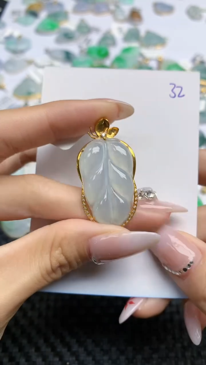 【闪购商品】翡翠颈饰18K金镶嵌 天然翡翠A货
