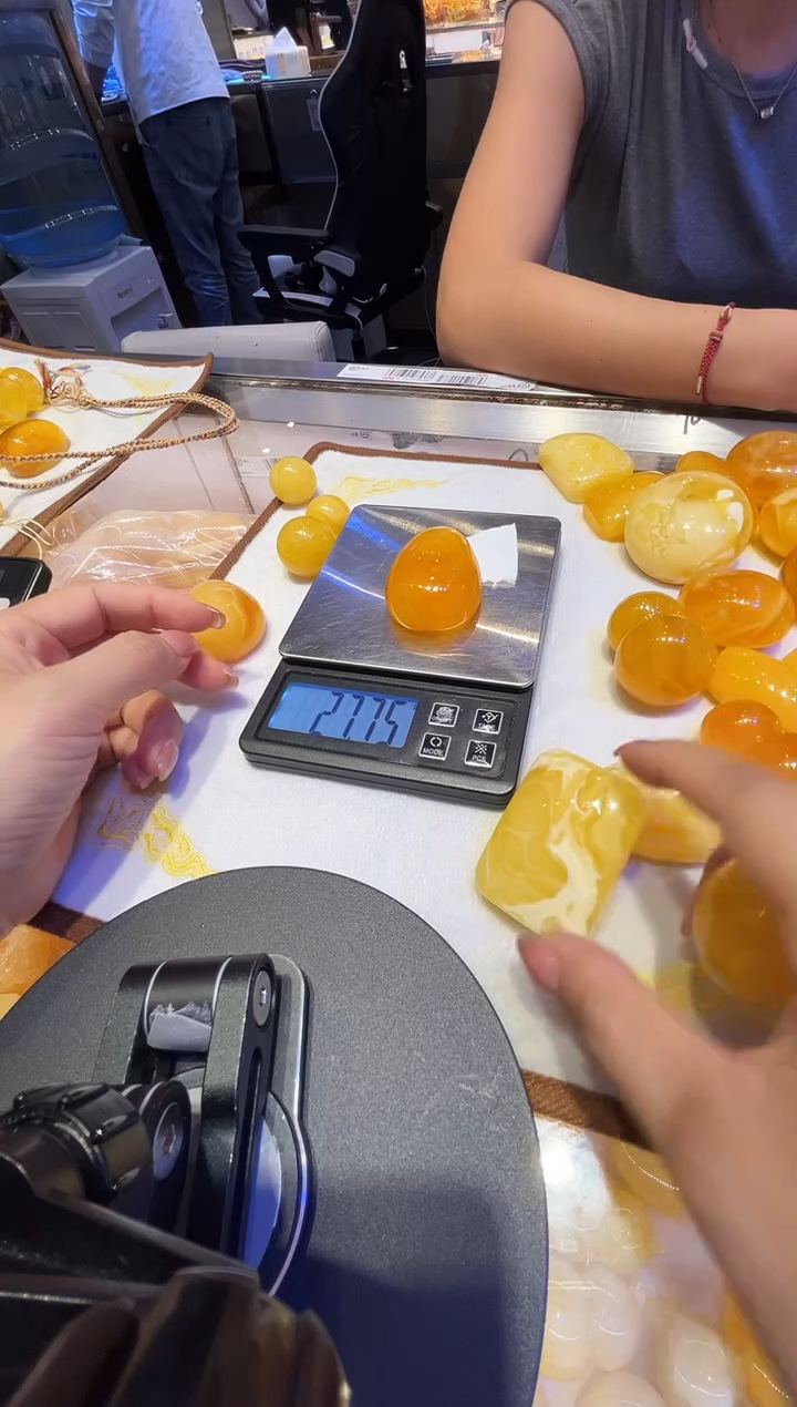 裸石蜜蜡未镶嵌定99总  g总3800