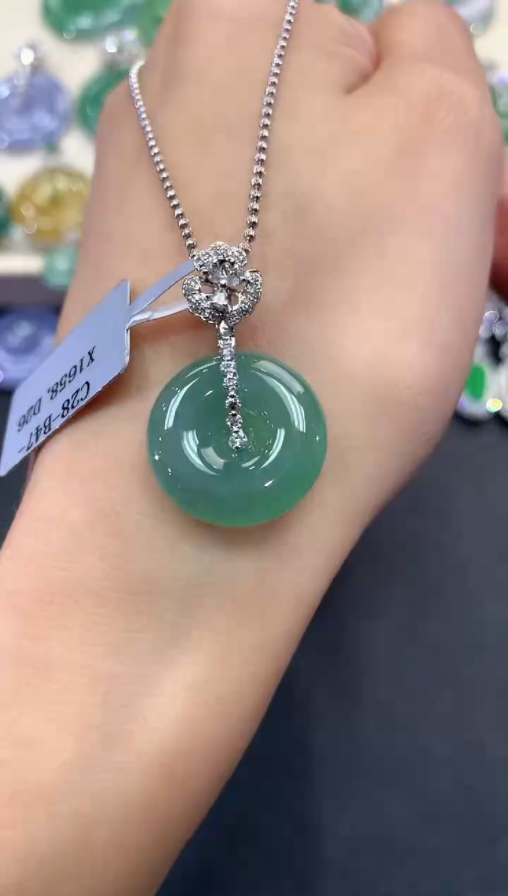 【闪购商品】翡翠吊坠(不含链)18K金镶嵌a59多样性一件发货