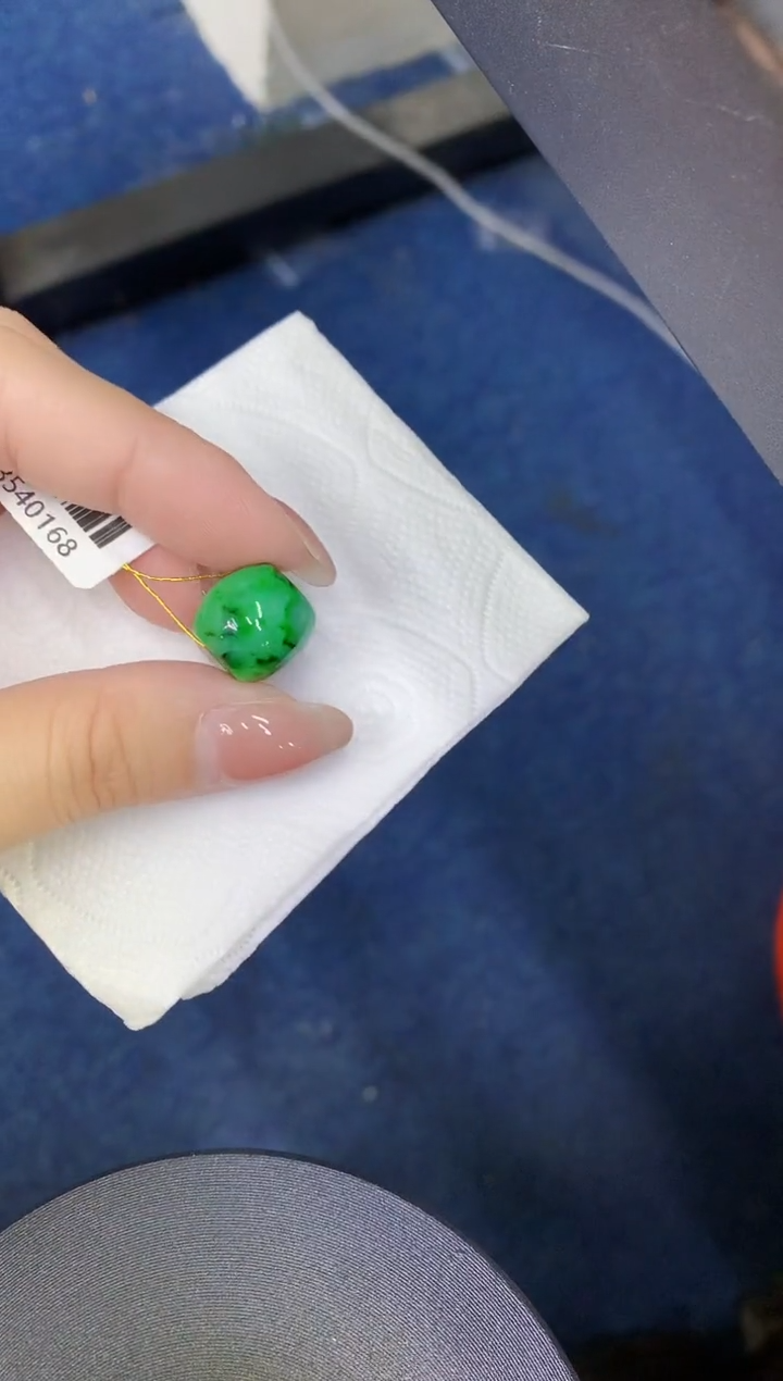 颈饰未镶嵌翡翠缅甸天然翡翠A货