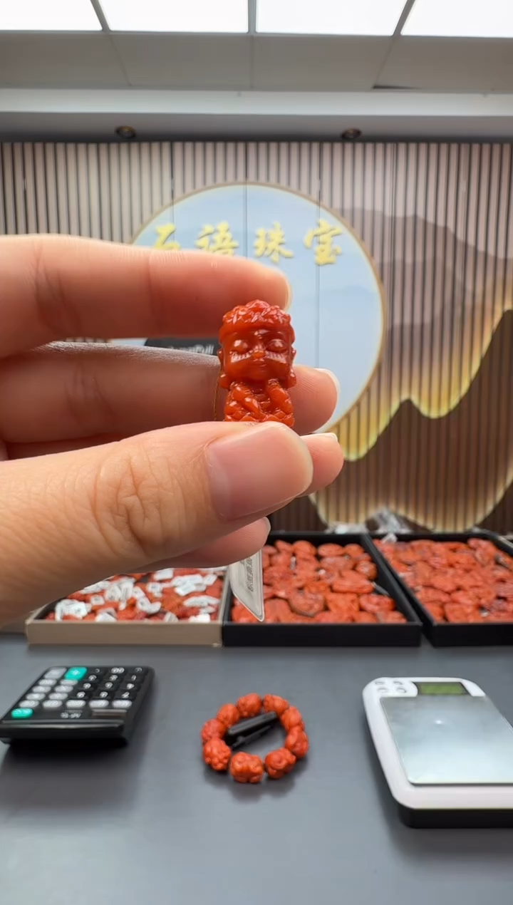 南红玛瑙雕刻未镶嵌014ZB0811产品一个
