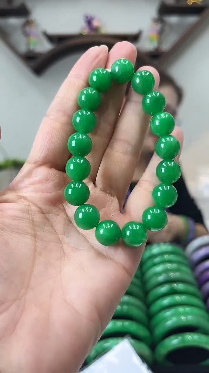 【闪购商品】砖雕闪17 辣阳绿手串 12mm