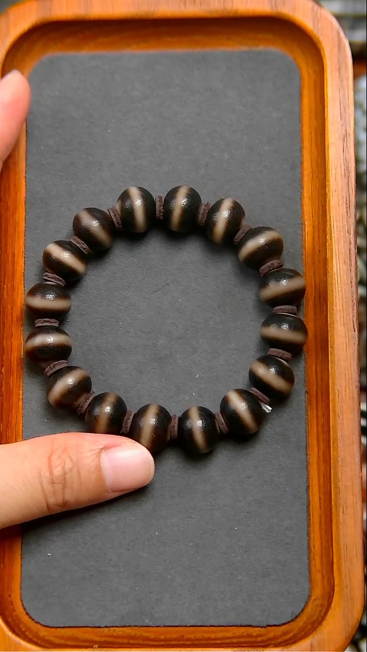 玛瑙/玉髓未镶嵌珠宝半成品燕**n放漏一线药师12*10单颗