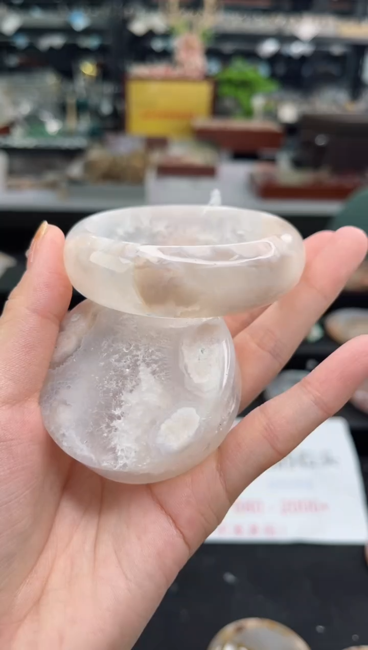 【闪购商品】石英质玉手镯未镶嵌58圈口（不退不换）1681003