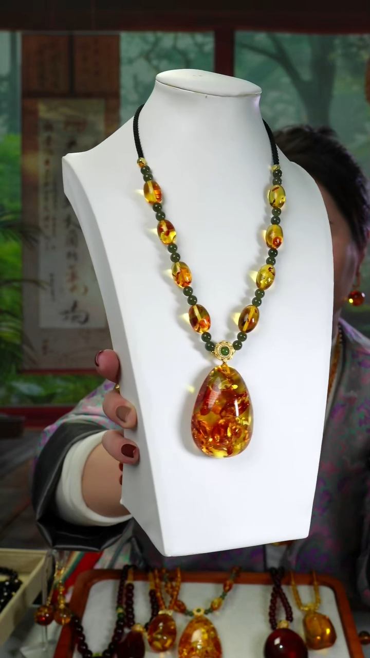 【闪购商品】琥珀（花珀）颈饰未镶嵌福利