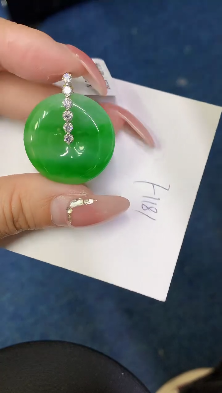 【闪购商品】翡翠颈饰18K金镶嵌000000000000