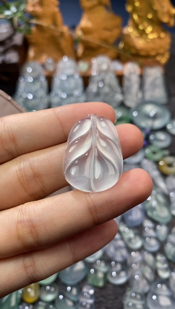 【闪购商品】定制翡翠未镶嵌叶子30.7*21.4*3.9