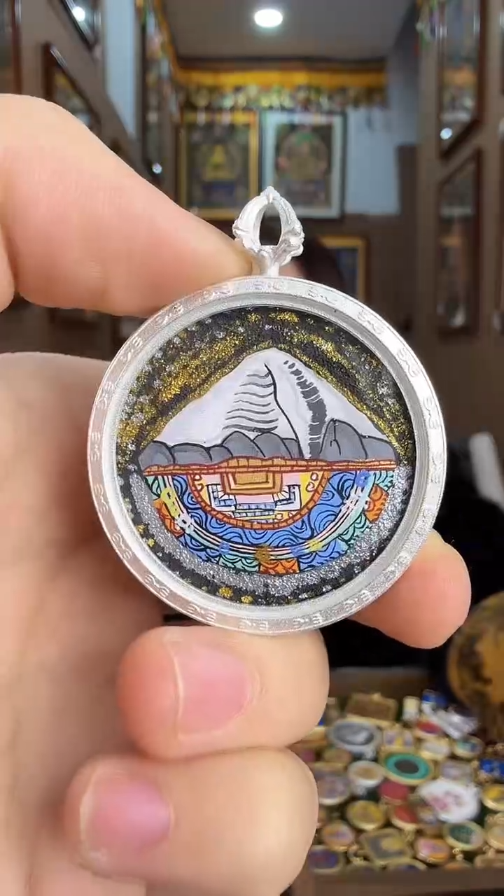 吊坠冈仁波齐神山坛城-纯手绘矿物原料唐卡