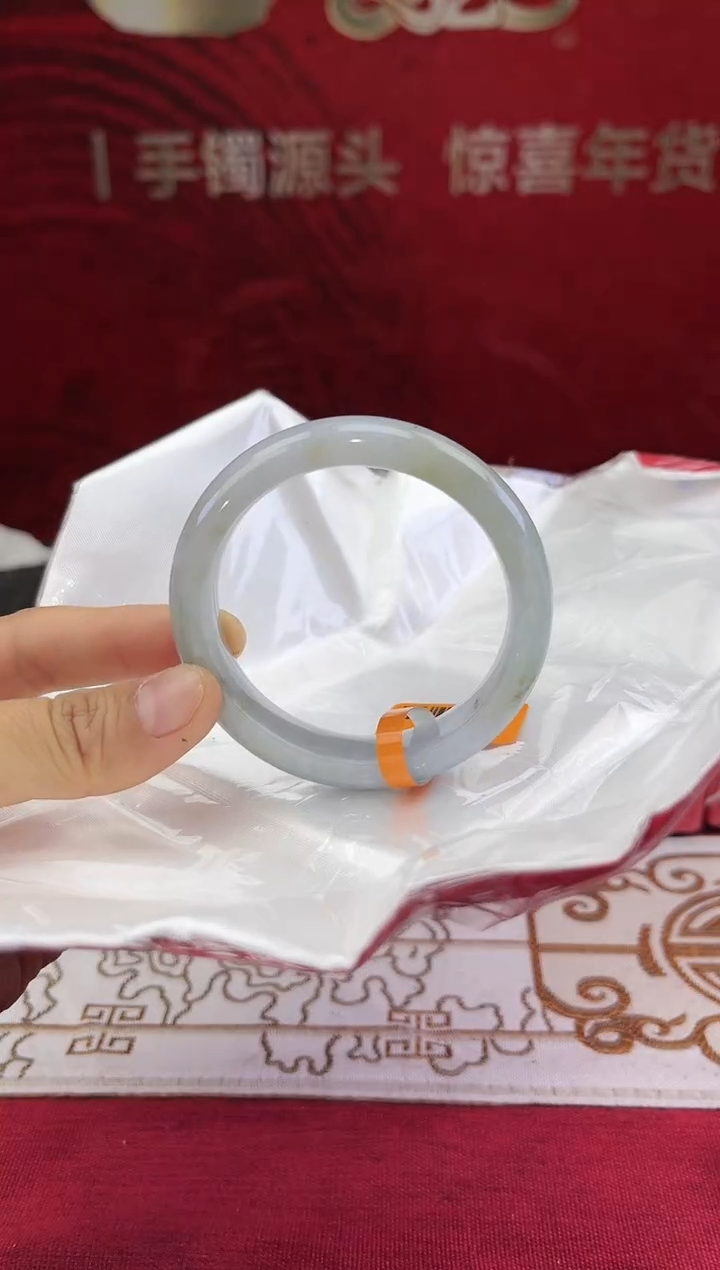 【闪购商品】翡翠手镯未镶嵌翡翠手镯