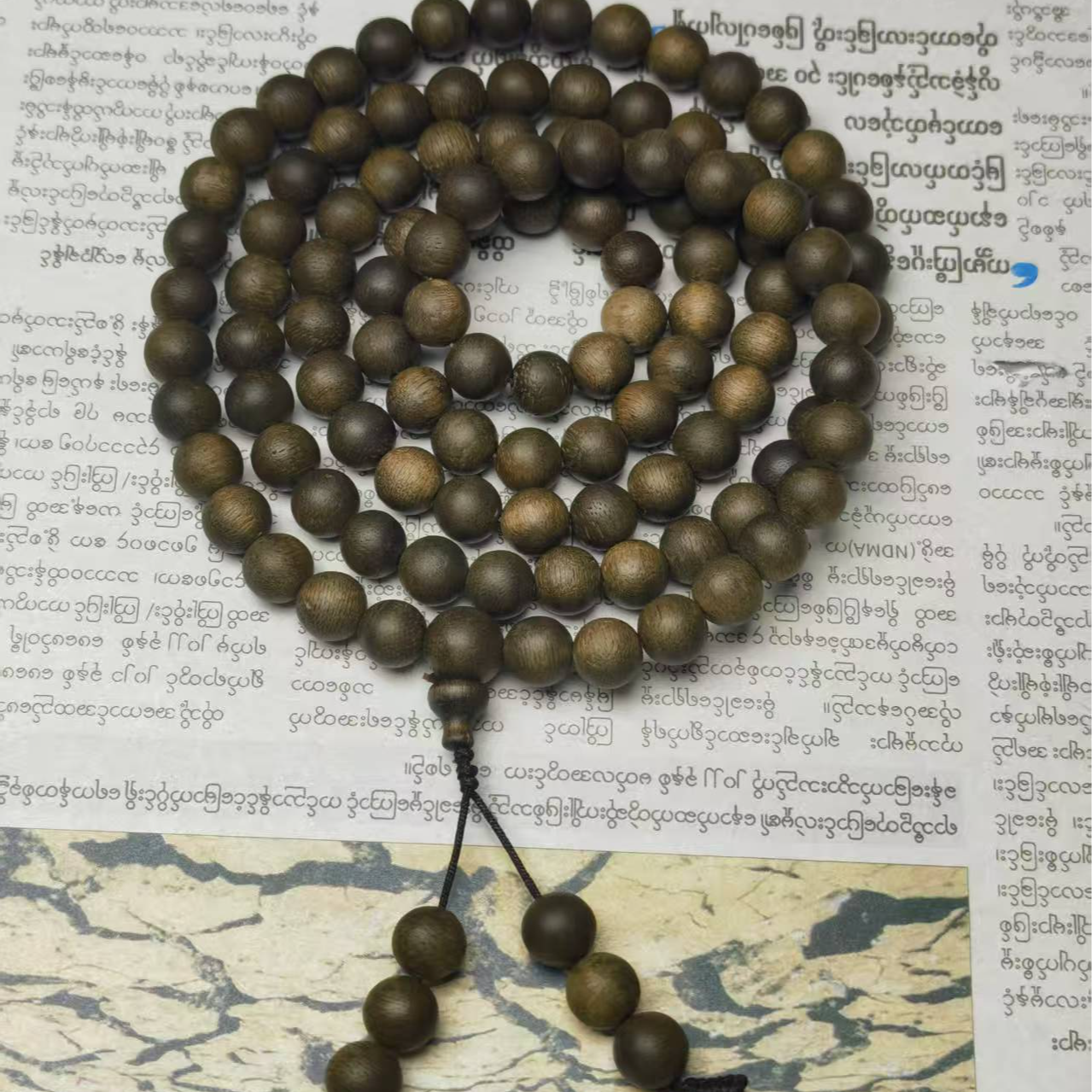 TSDBA12 芽庄白棋沉香多圈手串（多样性发货）