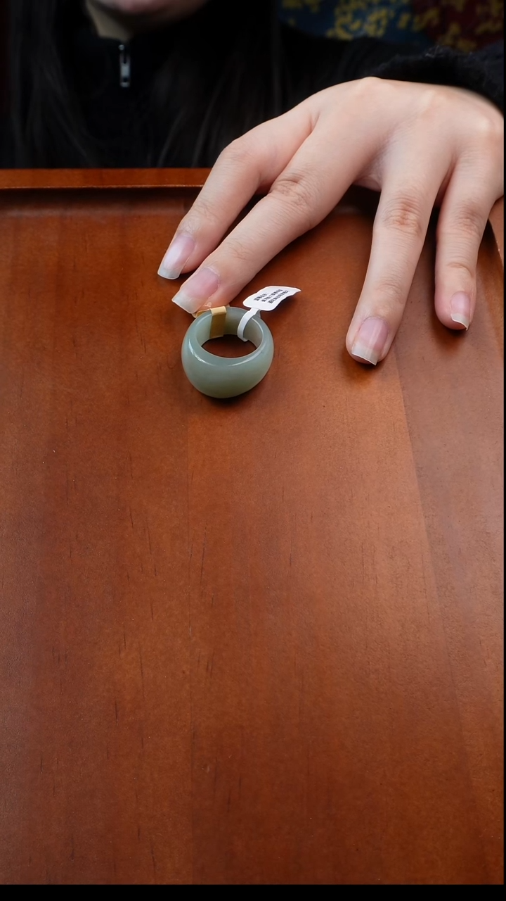 未镶嵌戒指和田玉?****?18.6