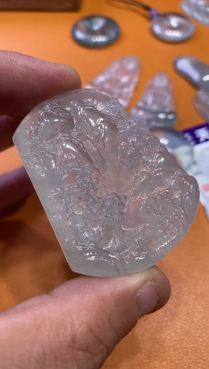 【闪购商品】翡翠吊坠(不含链)未镶嵌山水6500