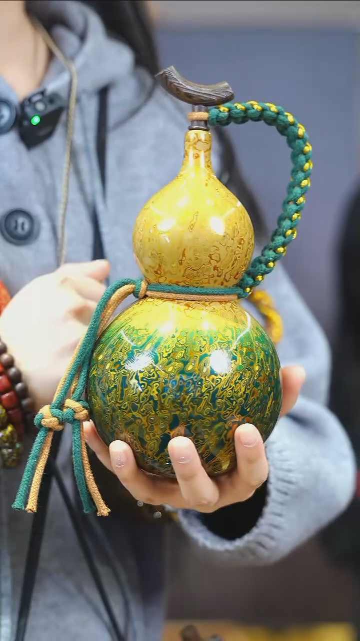 【闪购商品】XC188漆艺酒葫芦不包手串及旋转底座