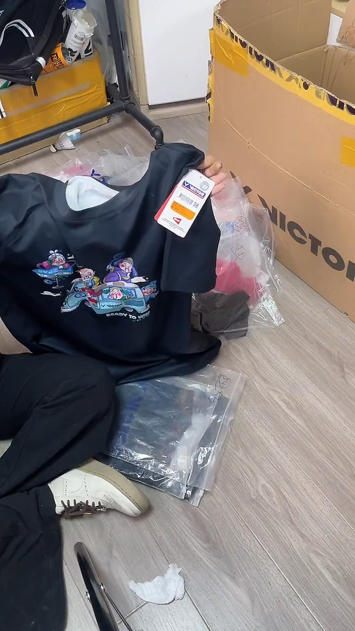 054 正品微瑕 短袖L