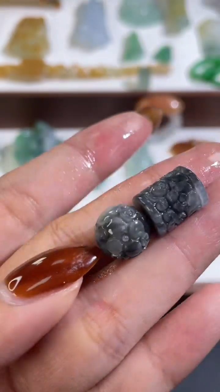 【闪购商品】定制翡翠未镶嵌乌鸡仿古珠150