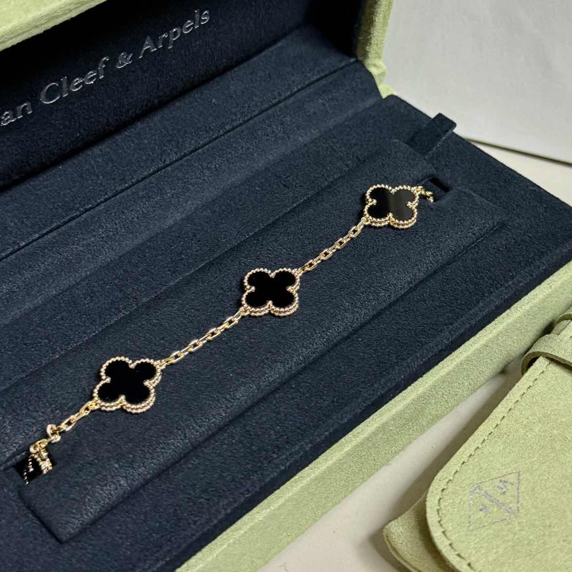 99新 梵克雅宝 珊珊专属 中号 黑五花手链 新扣 18K黄金