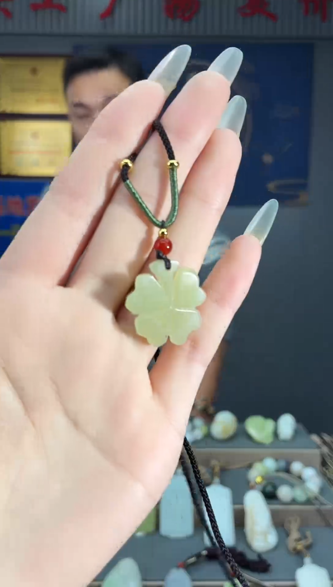 颈饰未镶嵌和田玉1