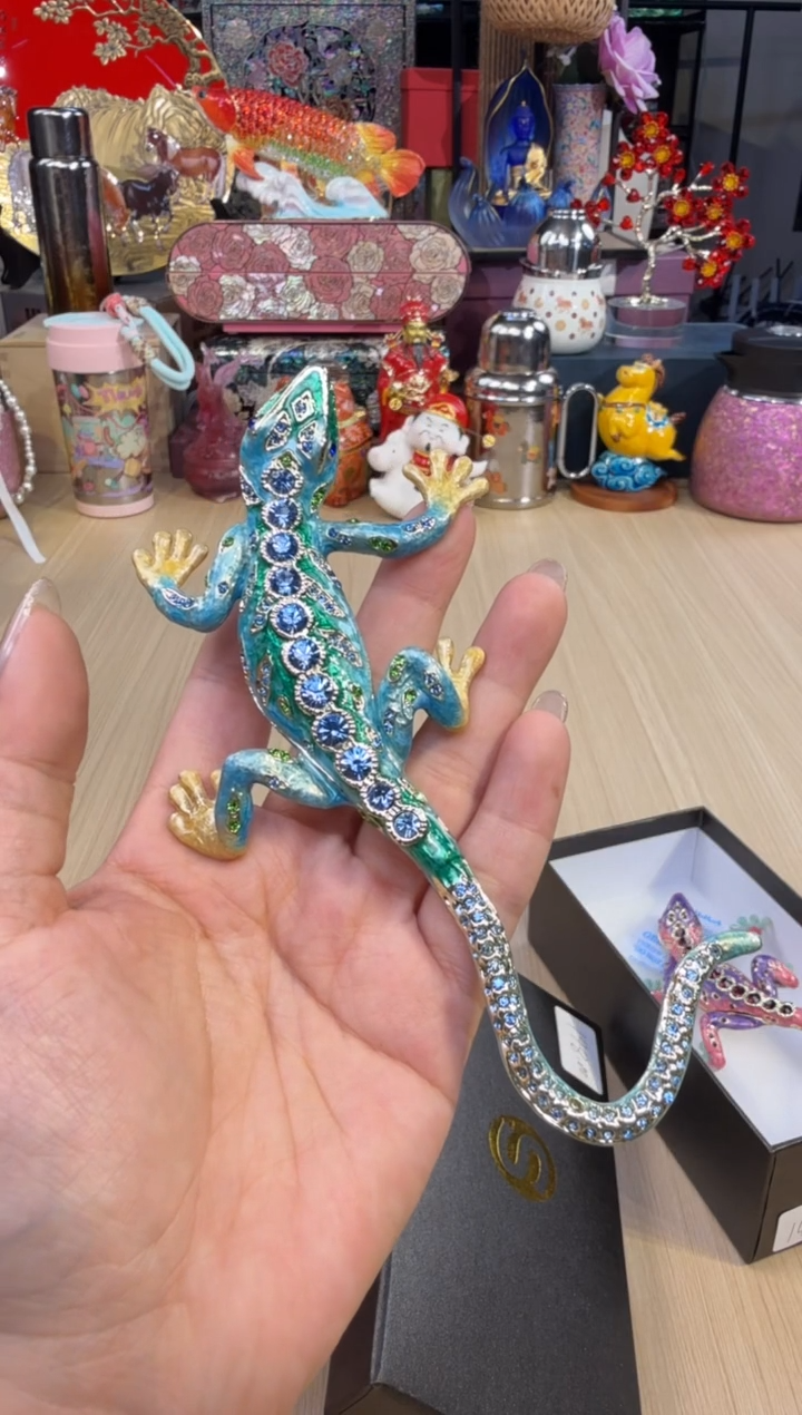 32七宝蓝色壁虎           