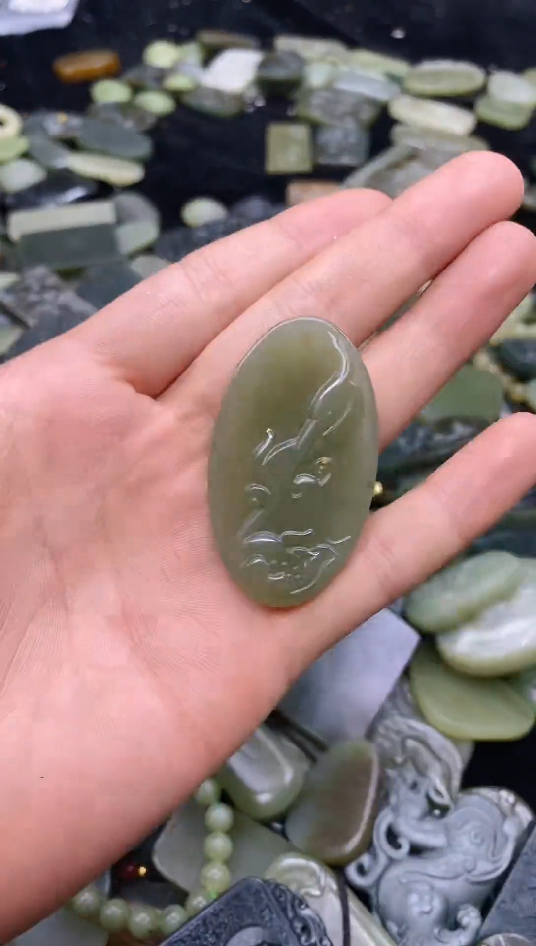 颈饰未镶嵌和田玉1111