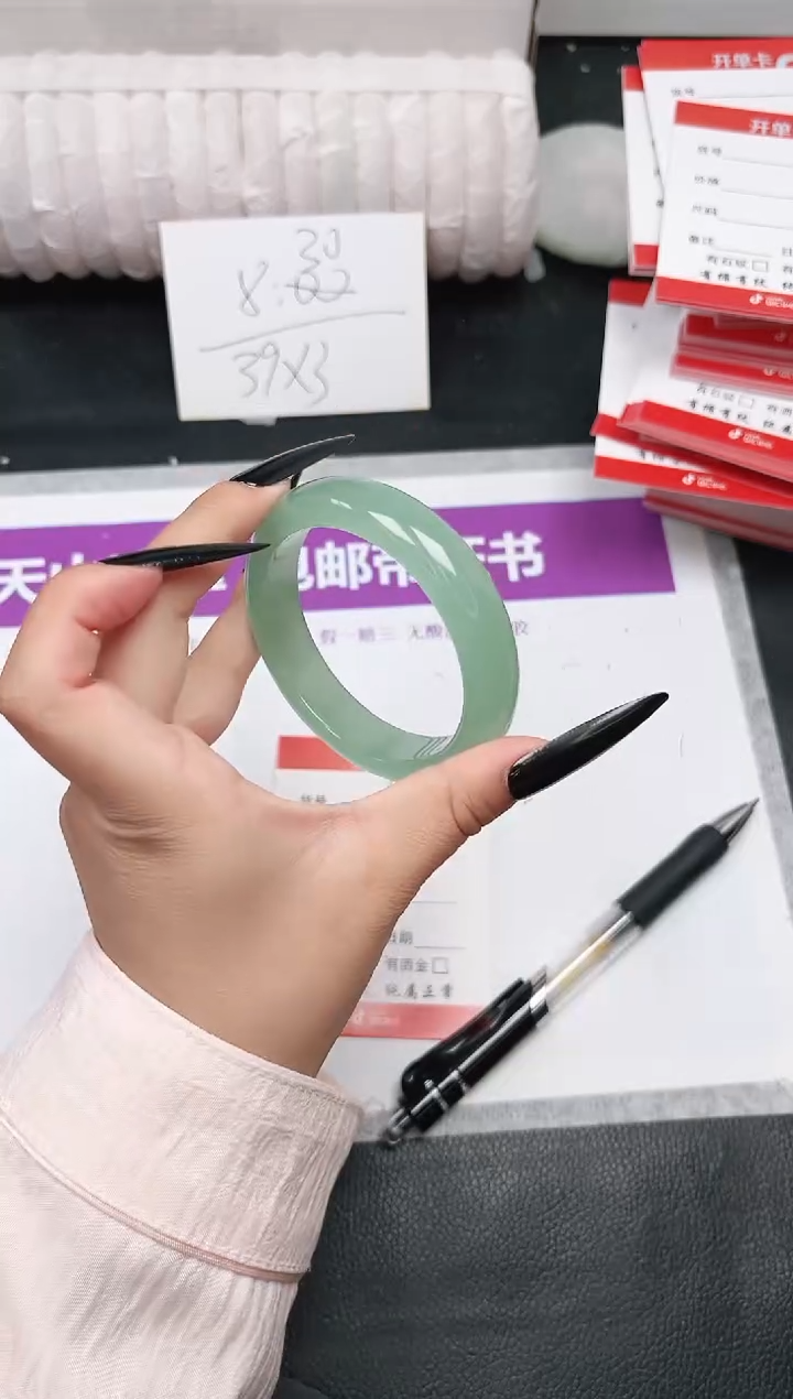 未镶嵌手镯石英质玉116-60