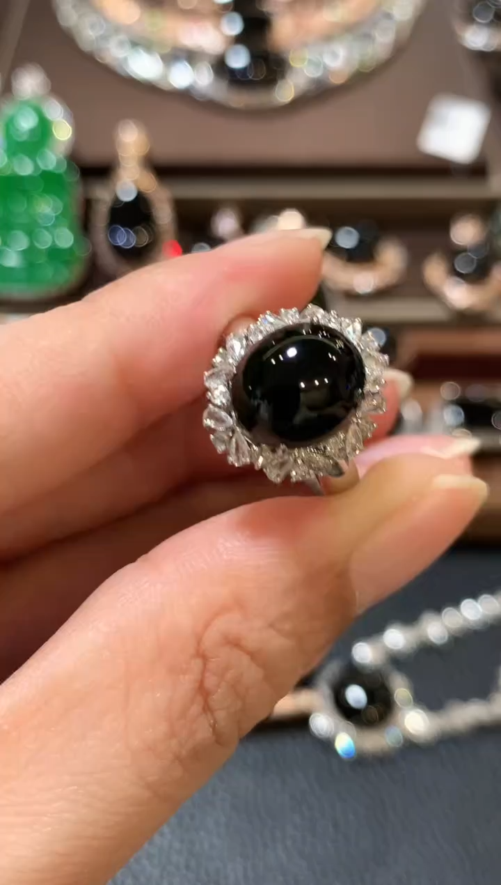 18K金镶嵌戒指翡翠m201   