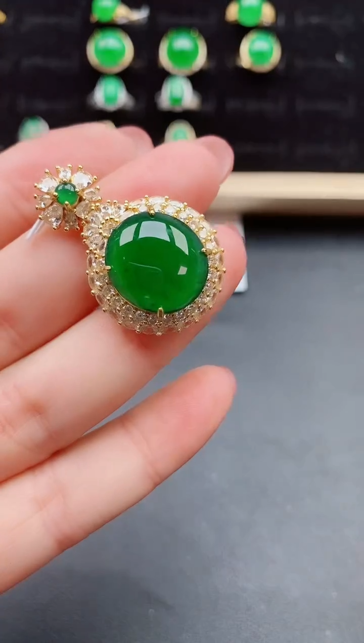 【闪购商品】翡翠吊坠(赠链)银S925镶嵌508050