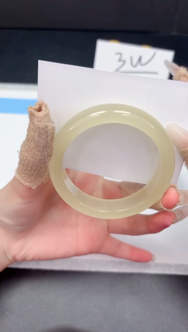 【闪购商品】石英质玉手镯未镶嵌511-56.3