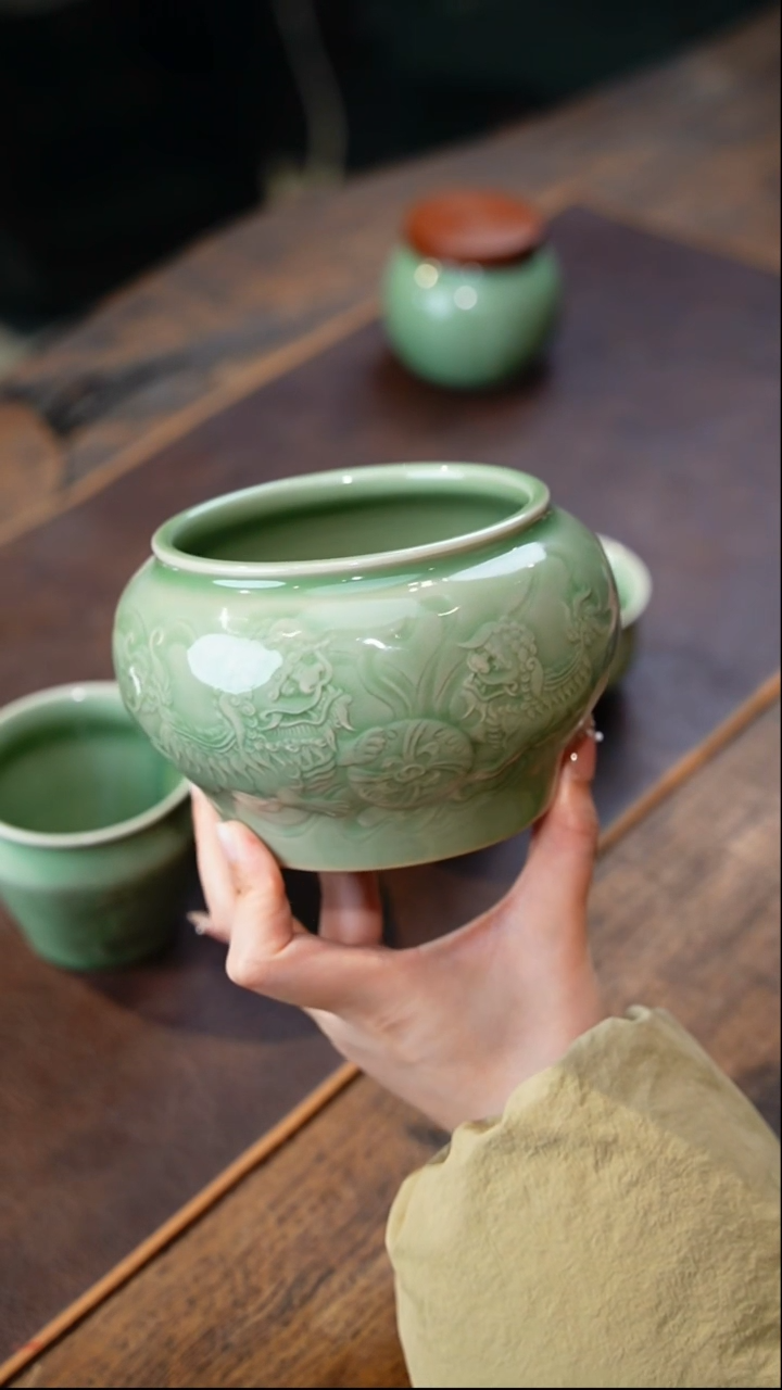 【闪购商品】瓷片廖道剑 狮来运转 建水