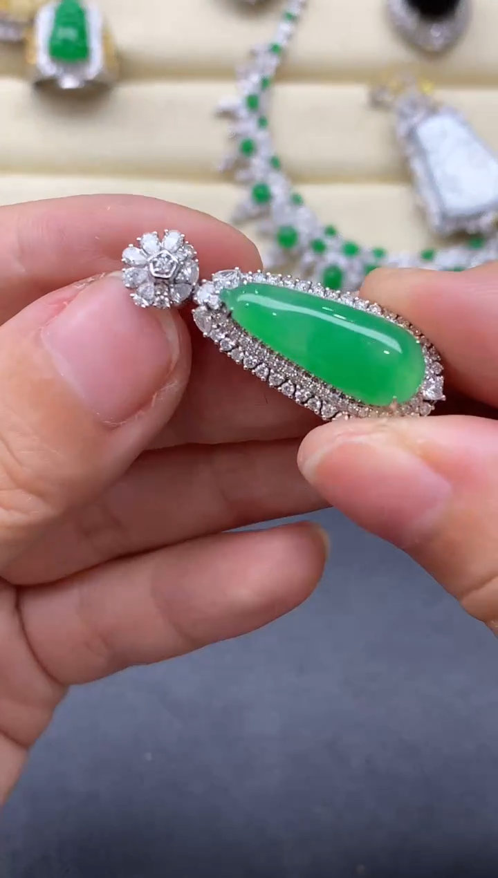 【闪购商品】翡翠颈饰18K金镶嵌-中国好珍宝324