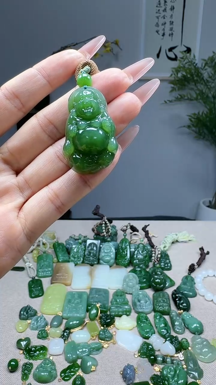 未镶嵌和田玉挂件1