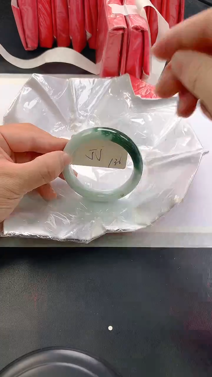 未镶嵌手镯翡翠130