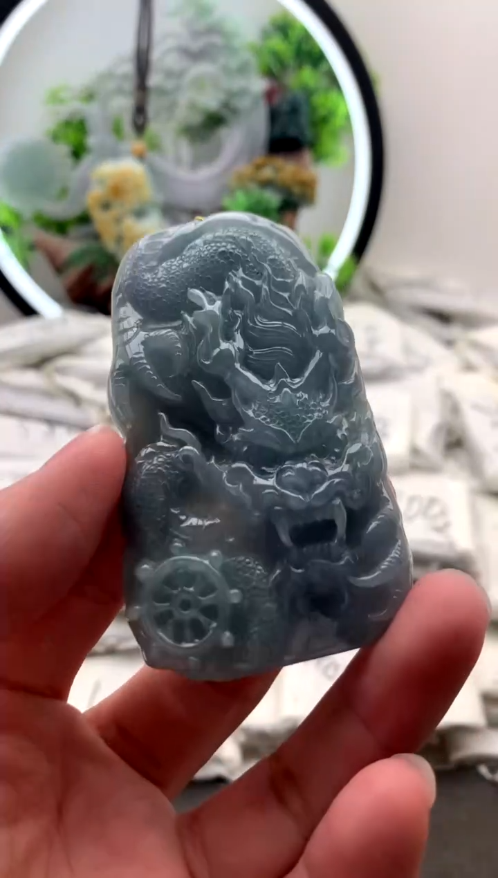 【闪购商品】翡翠颈饰未镶嵌龙牌